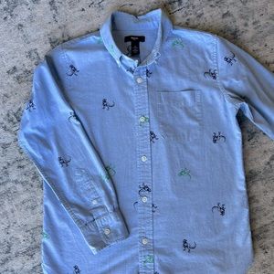🦕 🦖 Dino dress up chambray oxford shirt.